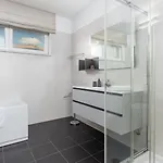 Villa Luxury Kate With Pool In